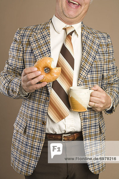 Tasse  Geschäftsmann  Retro  trinken  Kaffee  Donut  essen  essend  isst
