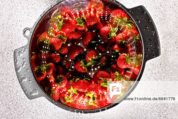Erdbeere  Küchensieb