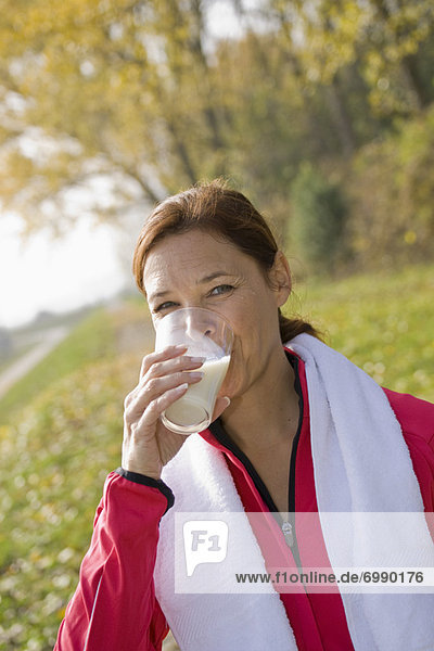 Portrait  Frau  trinken  Milch
