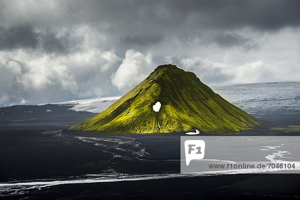 Aerial view moss-covered MÊlifell Mountain black sand of MÊlifellssandur Desert Icelandic Highlands Iceland Europe