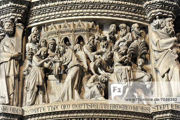Marmorkanzel von Giovanni Pisano  Detail  Duomo Santa Maria Assunta  Dom  UNESCO-Weltkulturerbe  Piazza Dei Miracoli  Pisa  Toskana  Italien  Europa