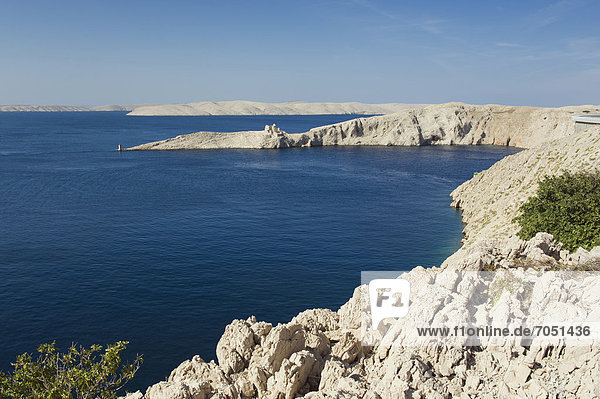 Felsenküste  Karstlandschaft  Ljubacka vrata  Insel Pag  Adria  Kvarner-Bucht  Kroatien  Europa