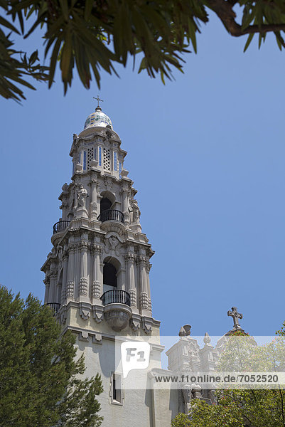 Turm der römisch-katholischen Kirche St. Vincent de Paul  Los Angeles  Kalifornien  USA