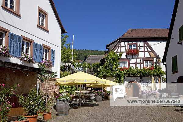 Europa Wein Straße Dorf Gemeinschaft Deutschland Rheinland-Pfalz