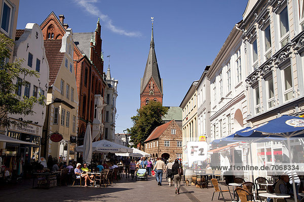 Pedestrian zone and St. Mary's Church in Flensburg  Schleswig-Holstein  Germany  Europe