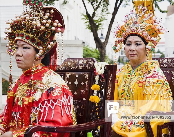 Bangkok Hauptstadt Frau Fotografie tragen Fest festlich chinesisch Kostüm - Faschingskostüm Parade Thailand