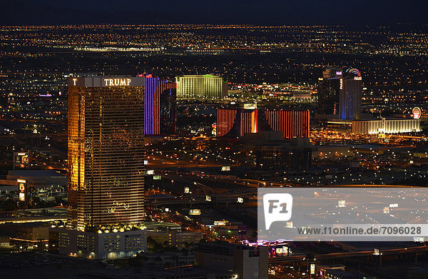 Night scene  Trump Tower  Palais  Las Vegas  Nevada  United States of America  USA