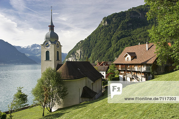 Village of Bauern  Urnersee lake  Lake Lucerne  Canton of Uri  Switzerland  Europe