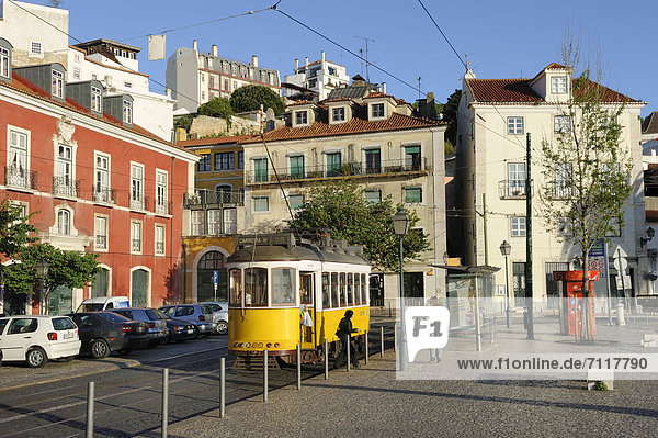 Lissabon Hauptstadt Europa drehen Straßenbahn See Alfama schmal Portugal eng