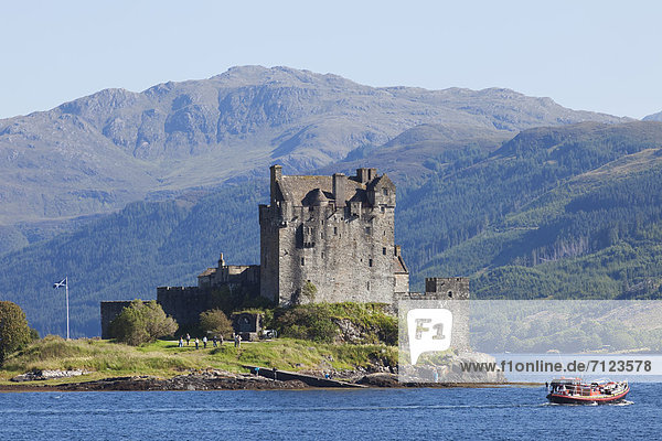 Europa  Urlaub  Palast  Schloß  Schlösser  Großbritannien  Küste  Reise  Meer  Highlands  Schottland  schottisch  Tourismus