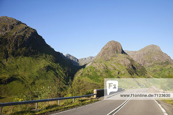leer  Europa  Berg  Urlaub  Großbritannien  Reise  Fernverkehrsstraße  Bundesstraße  Highlands  Schottland  Tourismus