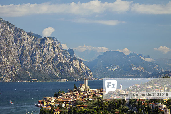 Europa  Urlaub  Reise  See  Alpen  Italien  Gardasee  Venetien  Tourismus
