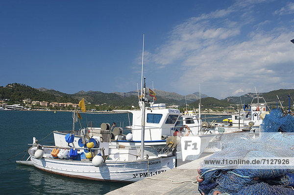 Fischereihafen  Fischerhafen  Außenaufnahme  Hafen  Europa  Tag  europäisch  niemand  Boot  Insel  Mallorca  Balearen  Balearische Inseln  Fischerboot  freie Natur  Spanien  spanisch