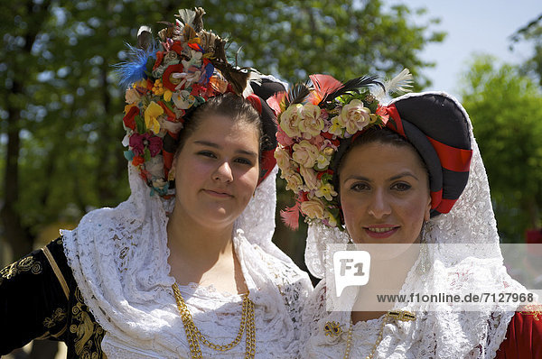 Außenaufnahme Europa Frau Kleidung Tradition Mensch weiblich - Mensch Insel Korfu Tracht Griechenland Mittelmeer freie Natur
