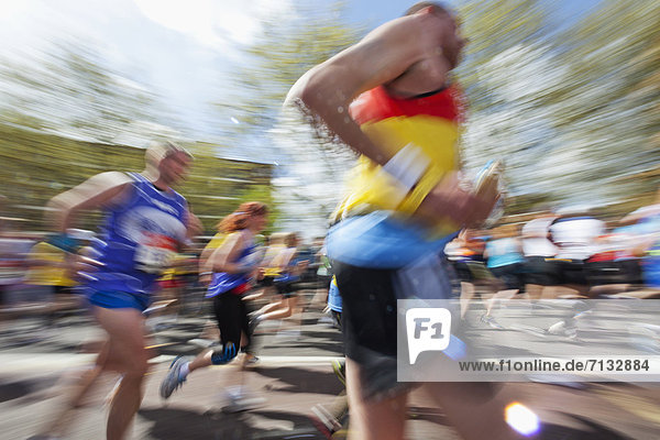 Marathonlauf  Marathon  Marathons  Europa  Energie  energiegeladen  Sport  britisch  Großbritannien  Gesundheit  London  Hauptstadt  rennen  Läufer  England  Wellness