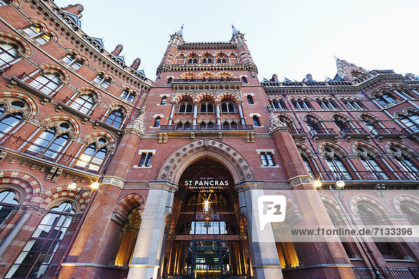 Europa  britisch  Großbritannien  London  Hauptstadt  Hotel  Architektur  Renaissance  England