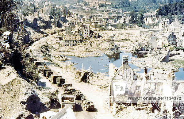 Operation  Overlord  Normandy  buildings  ruins  World War II  Department Manche  France  1944  town  destroyed  church  Saint Lo  trucks  American  Jeep
