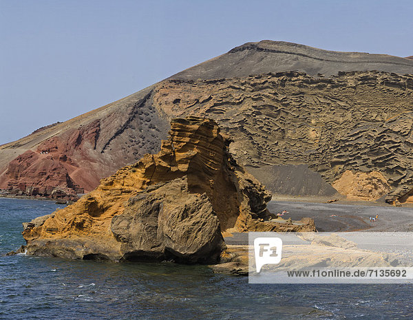 Wasser  Mensch  Menschen  Strand  Sommer  Landschaft  Meer  Kanaren  Kanarische Inseln  El Golfo  Lanzarote  Spanien