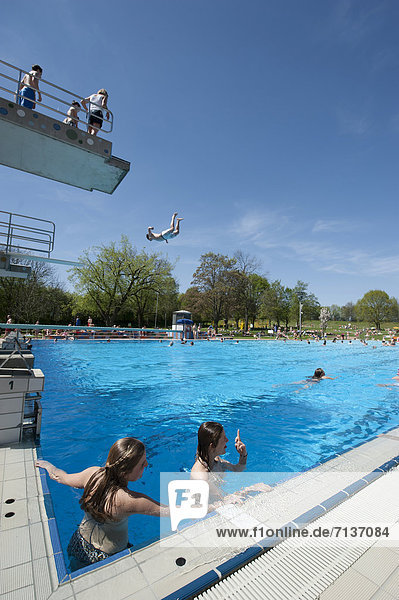 Europa, Gast, öffentlicher Ort, schwimmen, Baden-Württemberg, Deutschland, Stuttgart