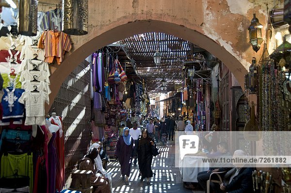 Nordafrika  Brücke  Kunde  Ansicht  Marrakesch  Souk  Afrika  Marokko