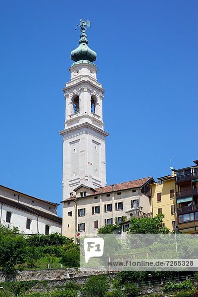 Europa  Kathedrale  Venetien  Glocke  Belluno  Italien