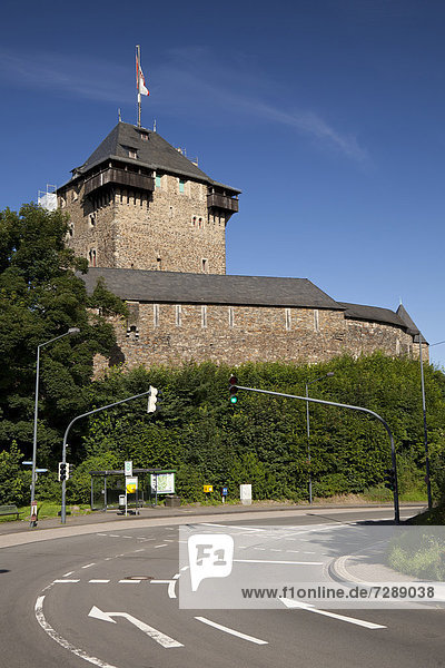 Schloss Burg  Burg an der Wupper  Solingen  Bergisches Land  Nordrhein-Westfalen  Deutschland  Europa  ÖffentlicherGrund