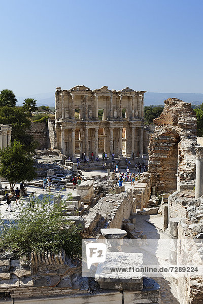 Library of Celsus  UNESCO World Heritage Site  Ephesus  Ephesos  Efes  Izmir  Turkish Aegean  western Turkey  Turkey  Asia