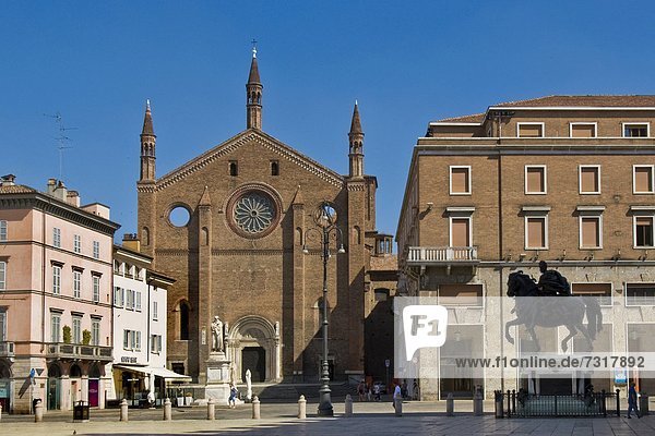 Italy  Emilia Romagna  Piacenza  Cavalli town square  San Francesco Basilica                                                                                                                        