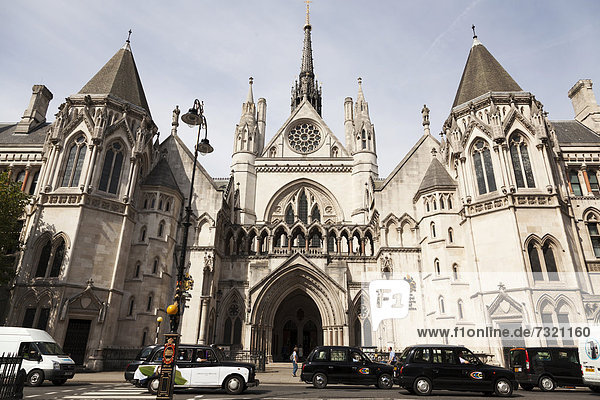 External of the Royal Courts of Justice in Fleet Street  London  England  United Kingdom  Europe