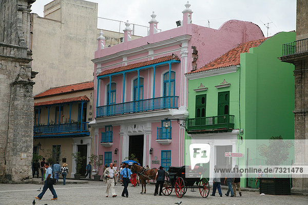 Colonial-style buildings  Plaza de San Francisco  Havana  Cuba  Caribbean  Americas