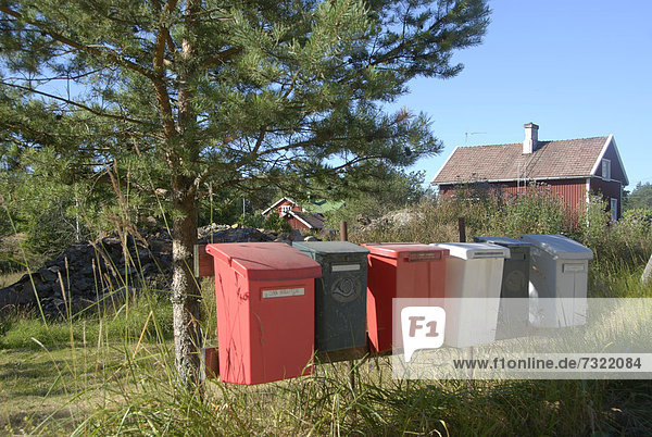 Haus Briefkasten Mit Motiv Von Pippi Langstrumpf An Einem Hauseingangstor In Vimmerby Schweden