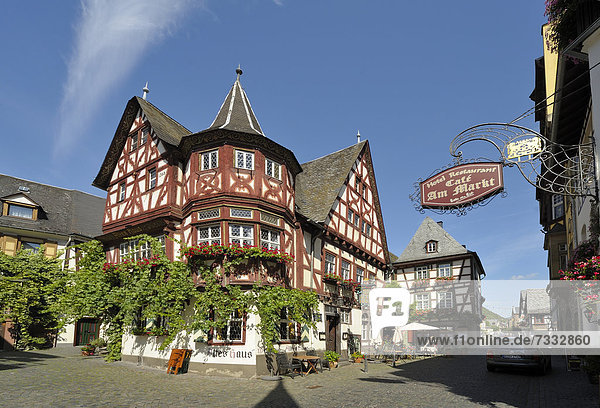 Weinhaus Altes Haus tavern  Am Markt  Bacharach  UNESCO World Heritage Site  Rhineland-Palatinate  Germany  Europe