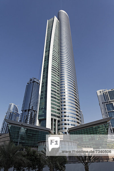 Wolkenkratzer Almas Tower  Großbauprojekt Jumeirah Lake Towers  Dubai  Vereinigte Arabische Emirate  Naher Osten  Asien