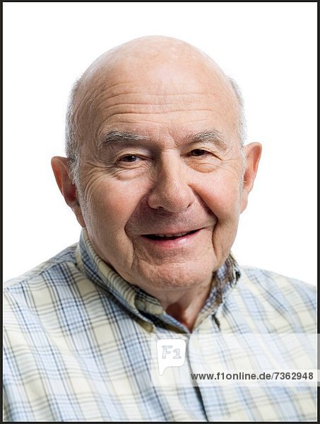 Portrait von einem senior lächelnd mann