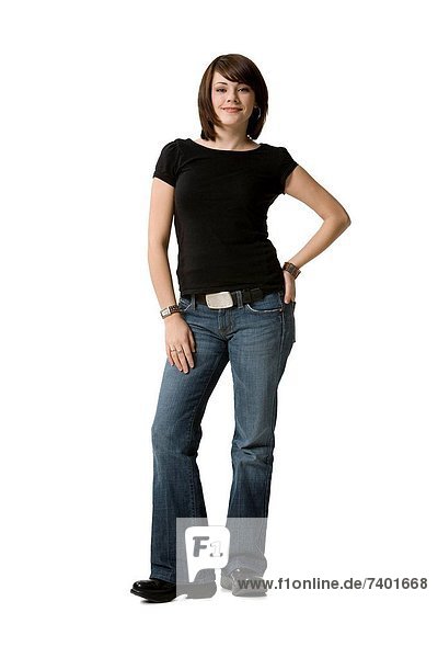 Frau Pose Freizeitbekleidung jung