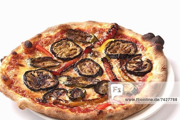 Pizza mit Zucchini  Auberginen und Paprika