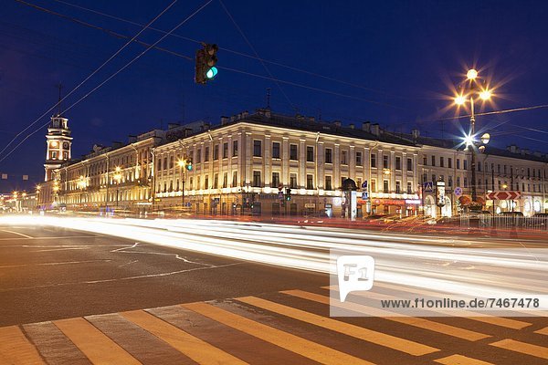 Nevskiy Prospekt at night  St. Petersburg  Russia  Europe