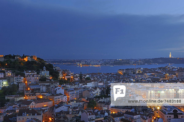 Lissabon Hauptstadt Europa Ansicht zeigen Castello Aussichtspunkt Miradouro Portugal
