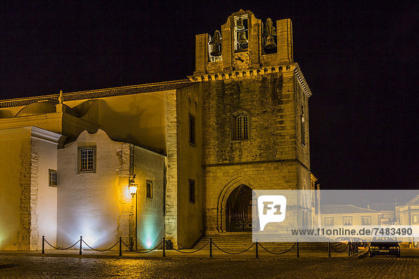 Kathedrale Igreja da SÚ bei Nacht  Altstadt  Faro  Algarve  Portugal  Europa