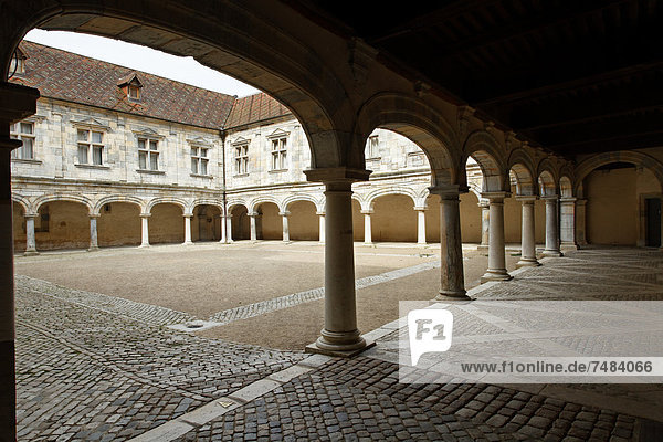 'Palais Granvelle 16. Jhd. seit 2002 ''Zeitmuseum'' ''MusÚe du Temps de Besanþon'' Besancon Via Francigena Frankenstraße Departement Doubs Region Franche-ComtÚ Frankreich Europa'