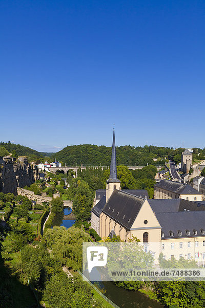 Luxemburg  Blick auf die Abtei Neumünster