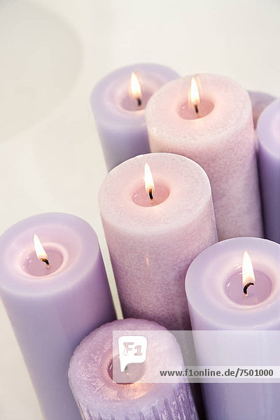 beleuchtet Close-up Kerze Lavendel