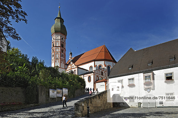Andechser Wallfahrtskirche  Kloster Andechs  Bayern  Deutschland  Europa