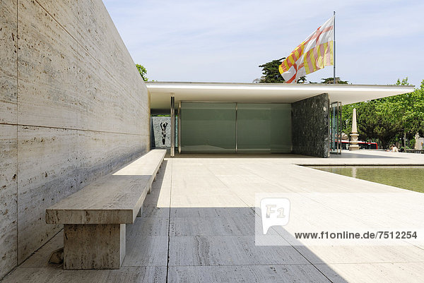 Barcelona-Pavillon  rekonstruierter deutscher Pavillon für die Weltausstellung 1929  Architekt Ludwig Mies van der Rohe
