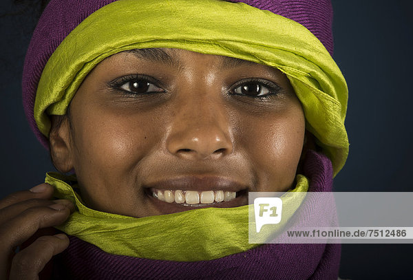 Tuareg girl  Targia  veiled with a chech  portrait  Algeria  North Africa  Africa