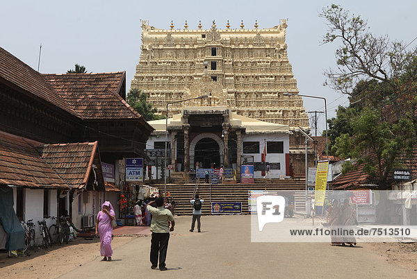 Sri Padmanabhaswamy Temple  Hindu temple in the former Fort of Thiruvananthapuram  Trivandrum  Kerala  India  Asia