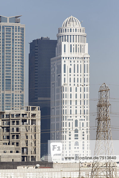 bauen Vereinigte Arabische Emirate VAE Gebäude Hochhaus Naher Osten Asien Dubai