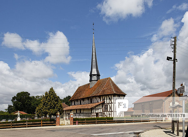 Fachwerkkirche von Bailly-le-Franc  Via Francigena  Frankenstraße  Montier-en-Der  Departement Haute-Marne  Region Champagne-Ardennen  Frankreich  Europa