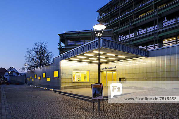 Neue Stadtbibliothek im Rathaus  Abendstimmung  Rheinfelden - Baden  Baden-Württemberg  Deutschland  Europa