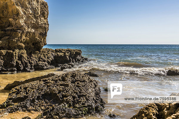 Küste  Praia da Rocha  Portimao  Algarve  Portugal  Europa  Atlantik